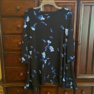 NWT black and blue tunic